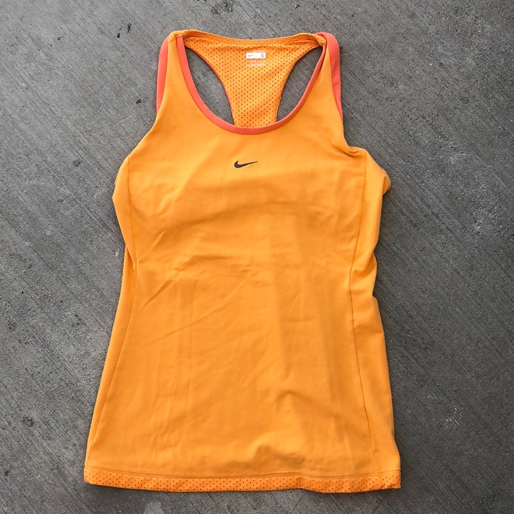 Nike top woman’s size:S